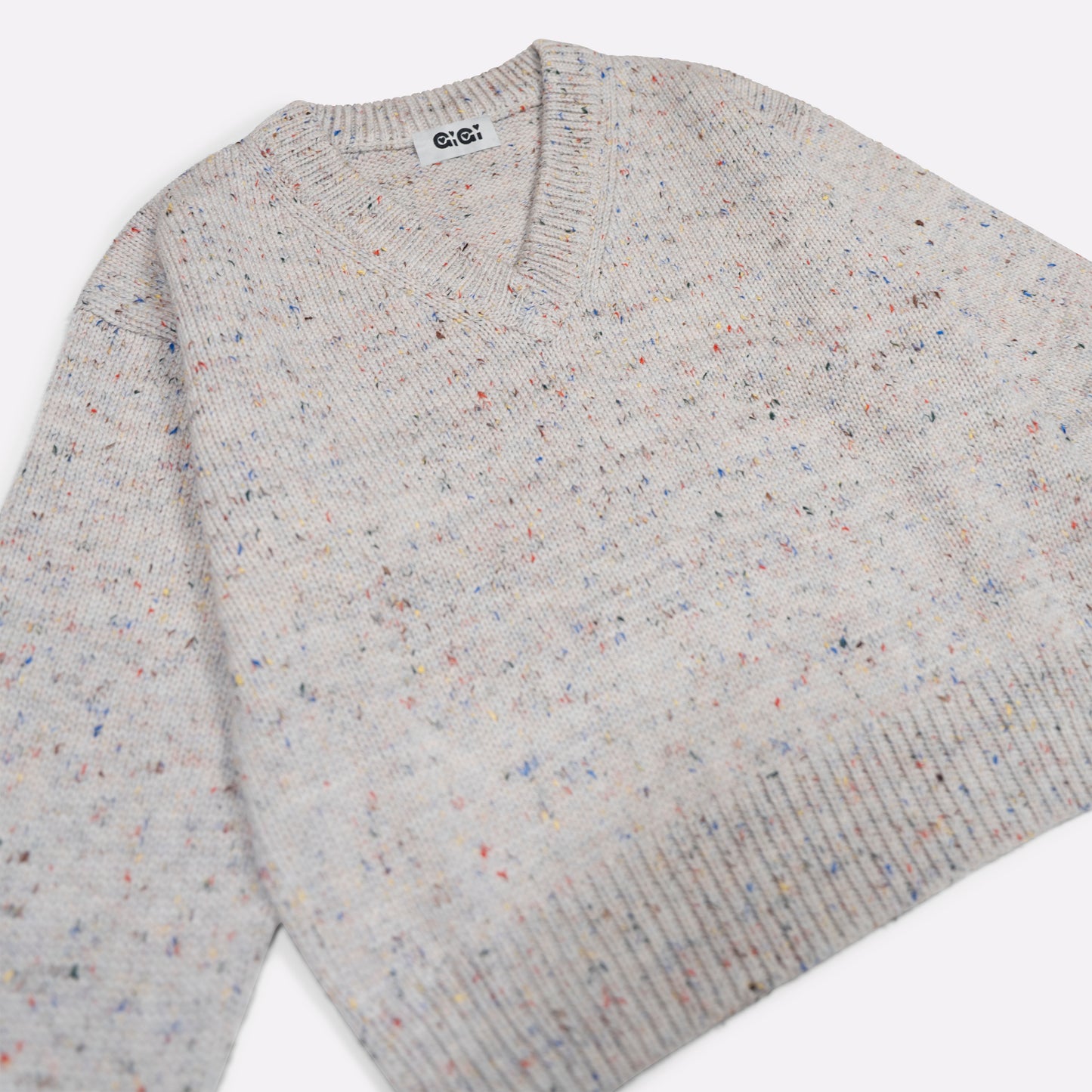 Jane V-neck Sweater in Natural Speckle