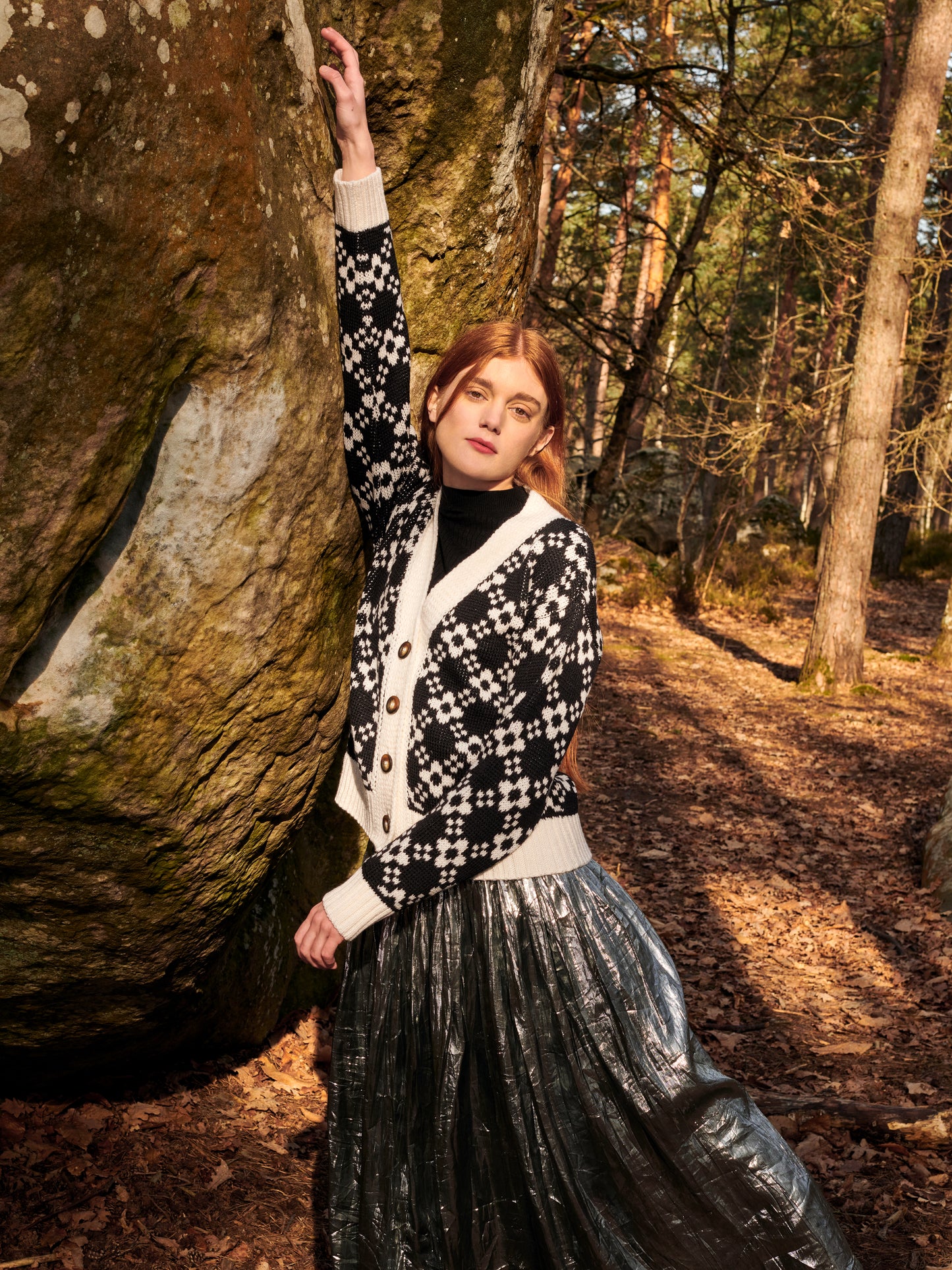 Flower Chain Cardi in Black & White
