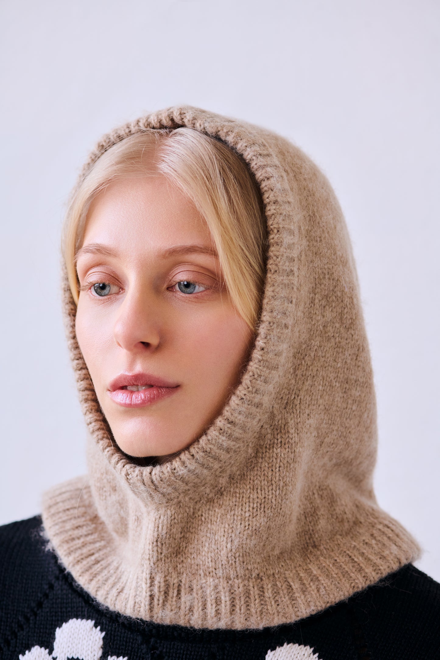 Eero Balaclava Hat in Beige