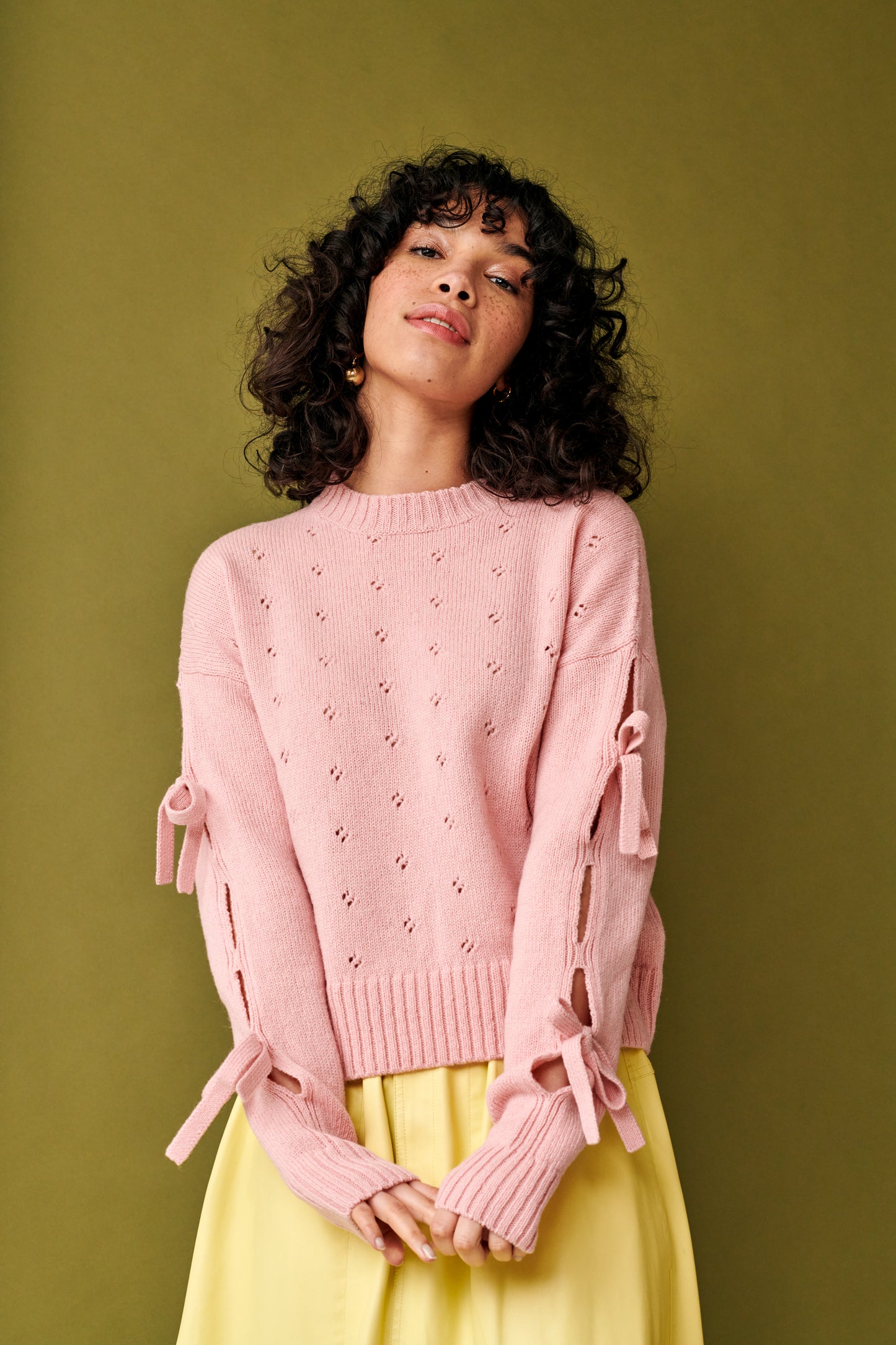 Bow Sweater in Light Pink