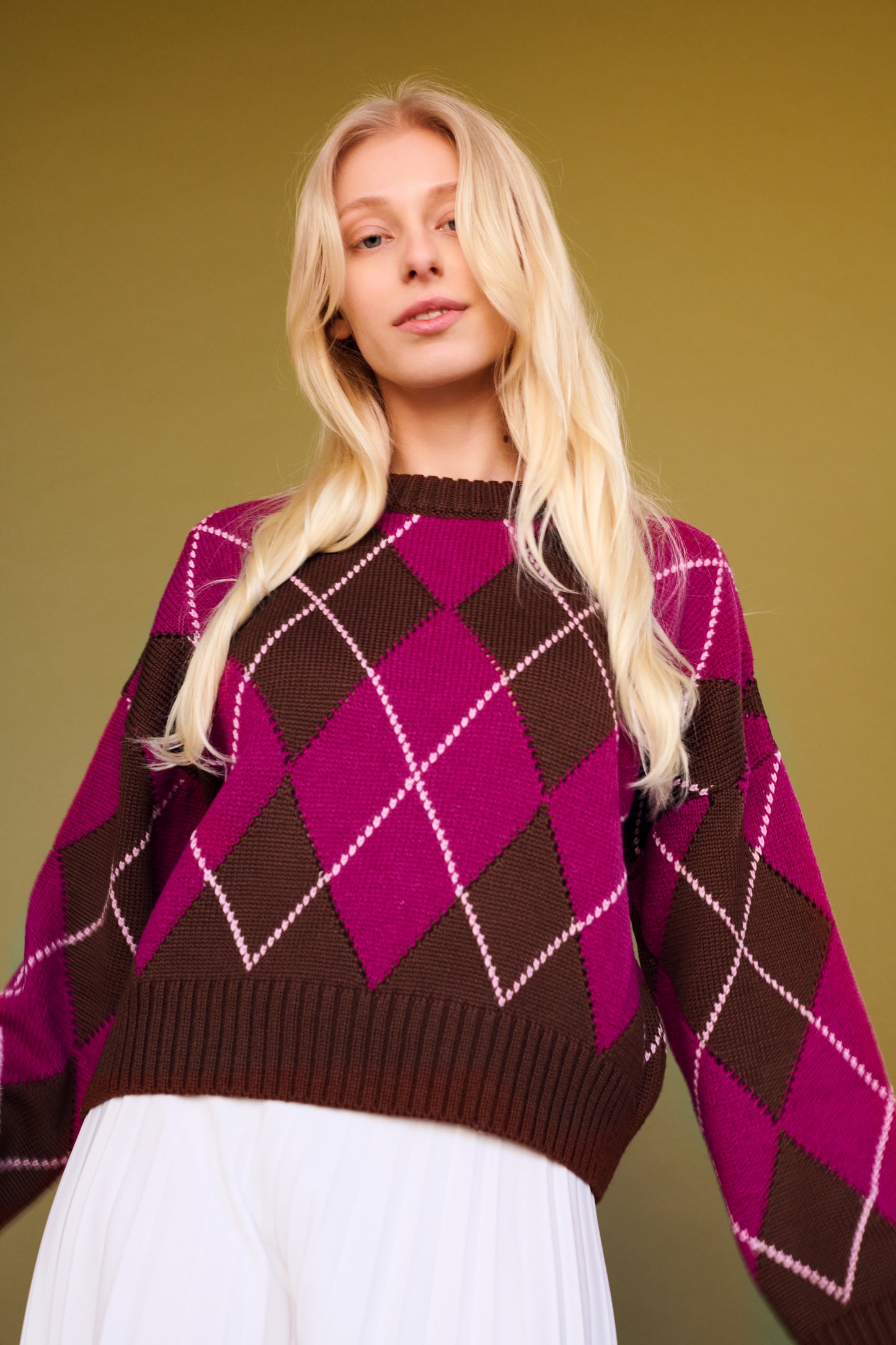 Annie Argyle Sweater in Brown Magenta