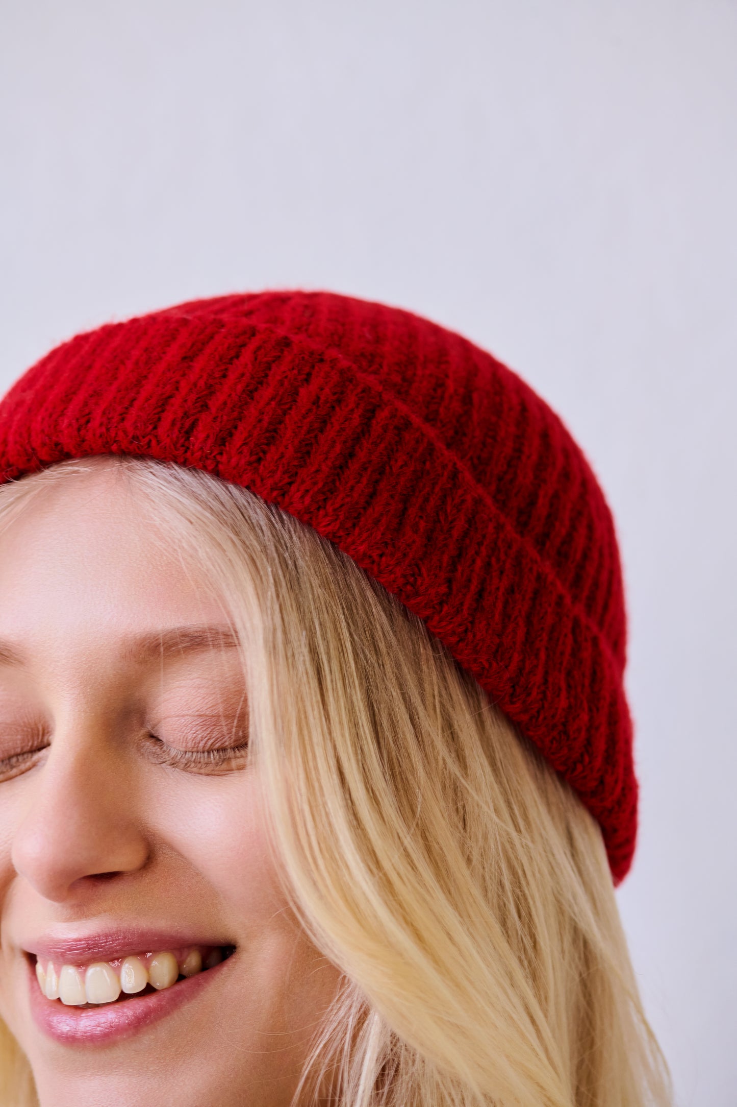 Tiny Beannie in Red