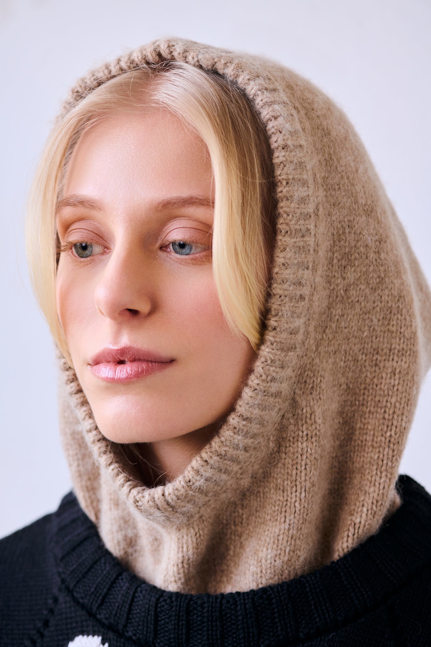 Eero Balaclava Hat in Beige